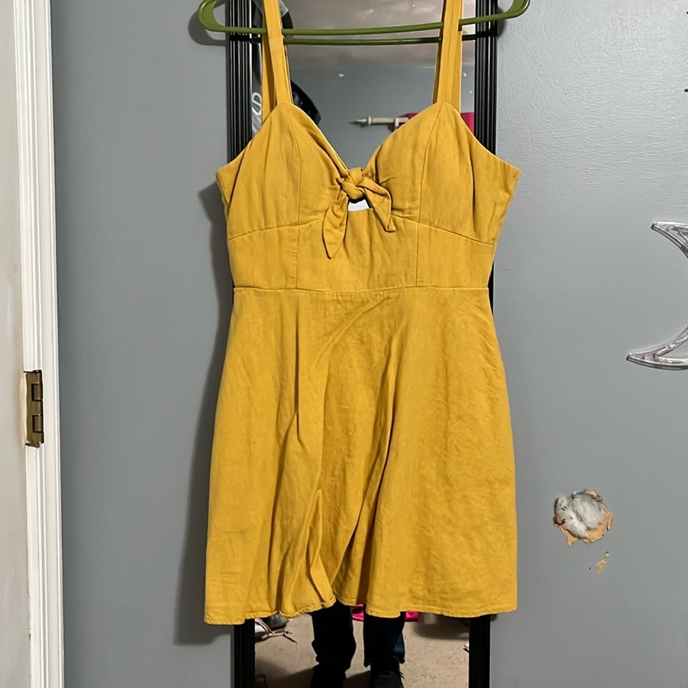 Short yellow speechless dress size M